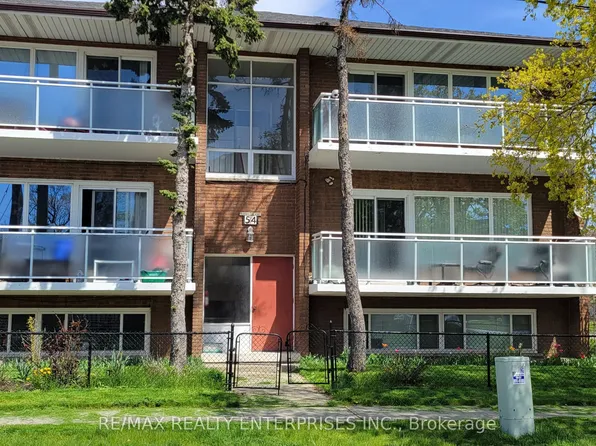 54 Rabbit Ln #5, Toronto, ON M9B 5S7