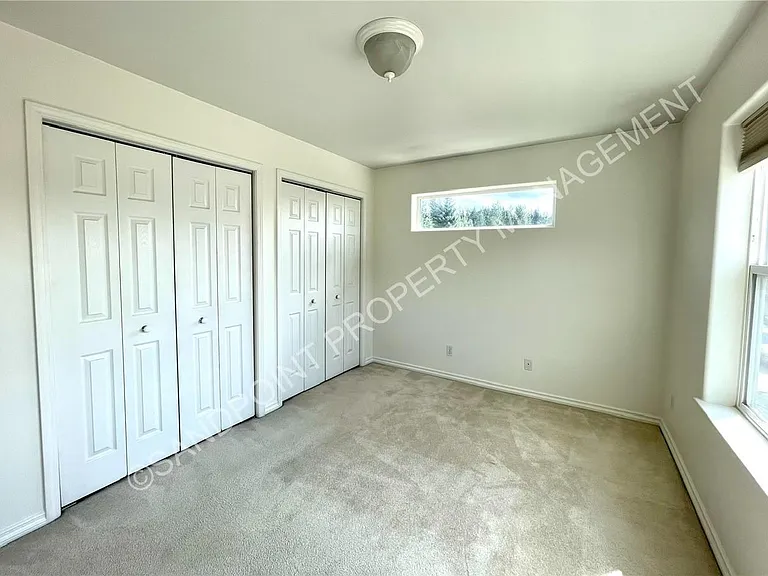 423 Louis Ln — Photo 19