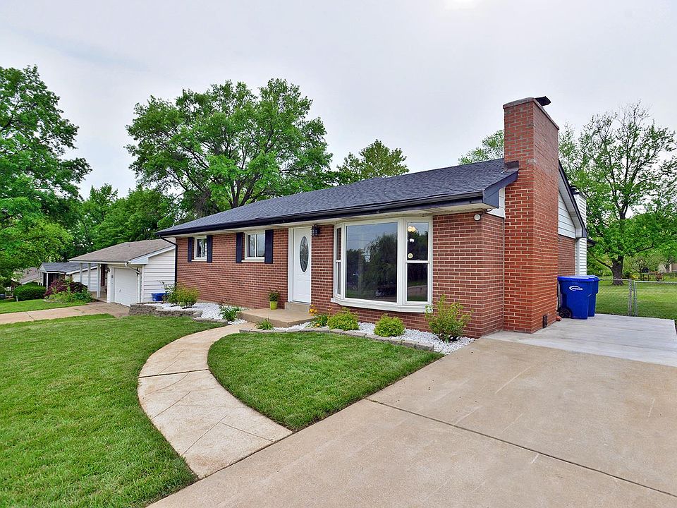 2nd image of 3227 Milissa Ln