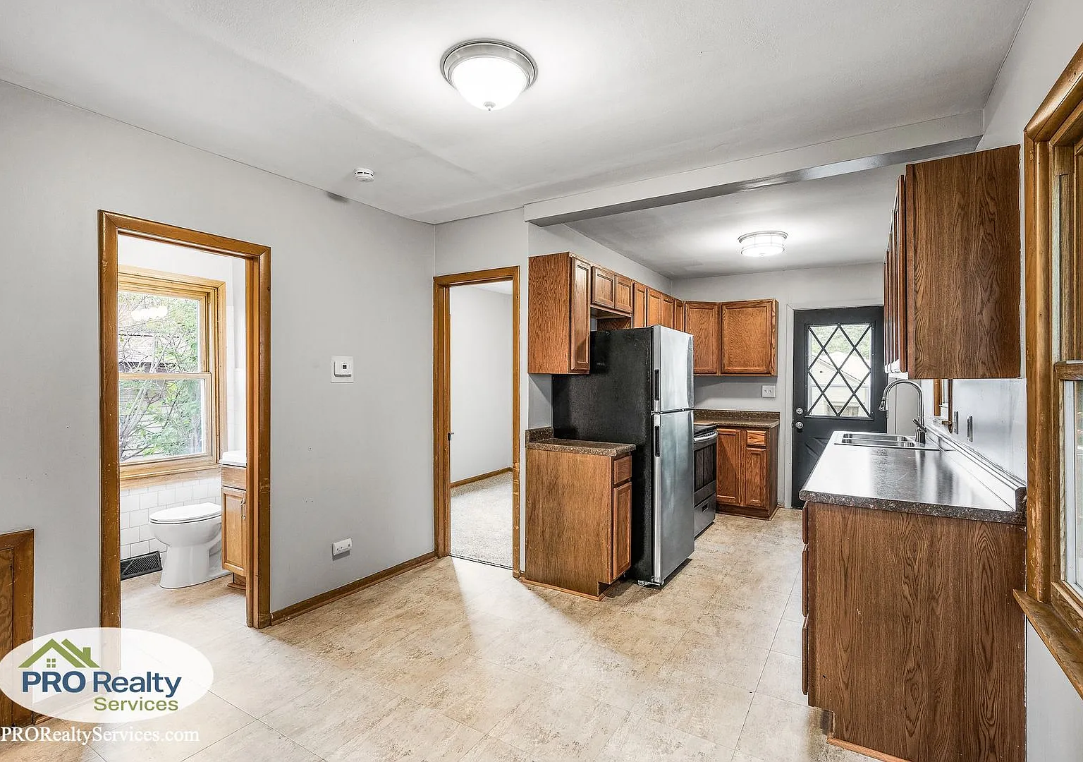 2 Bedroom Home in Crystal — Photo 3