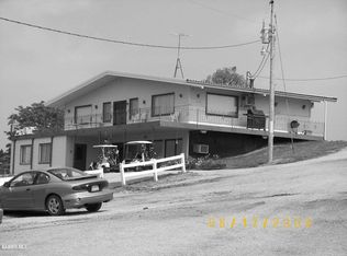 2124 W Storybrook Rd, Hanover, IL 61041