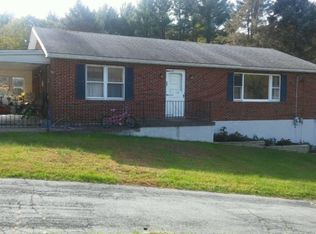 1205 Fishing Creek Valley Rd, Harrisburg, PA 17112