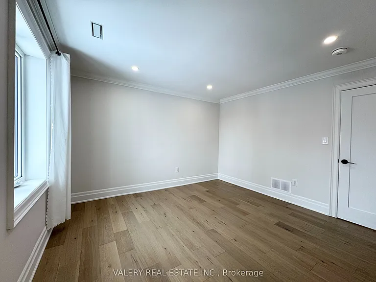 30 Morgan Ave #1 — Photo 28