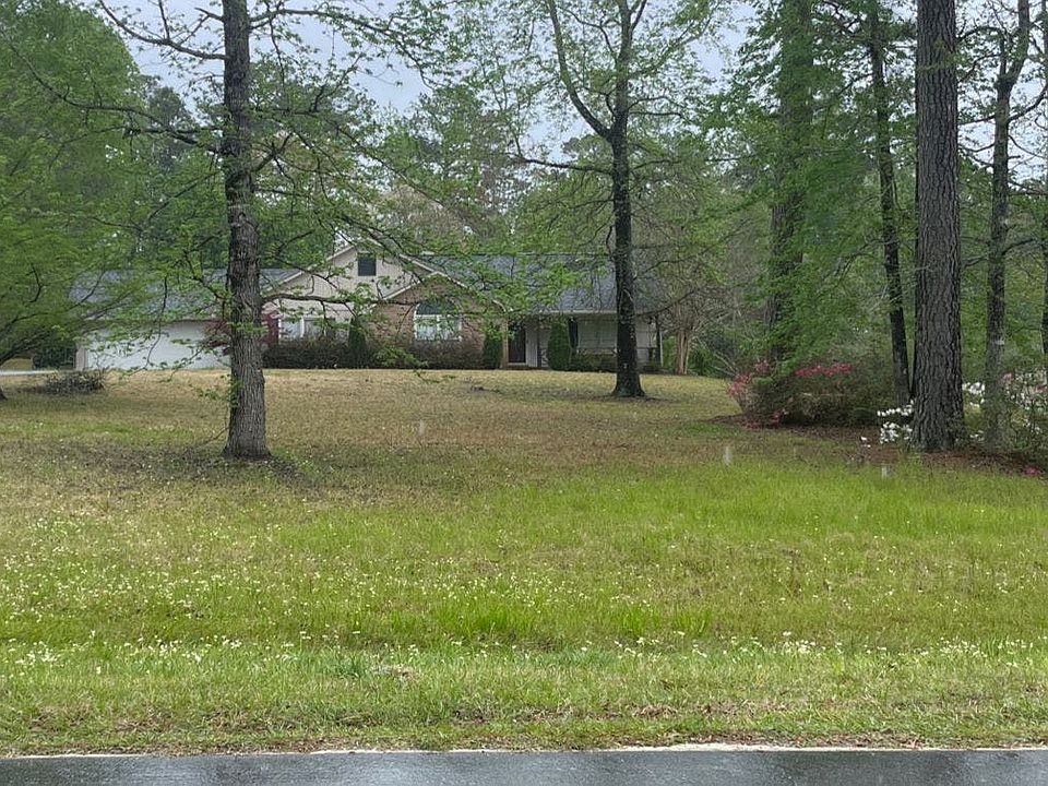 2nd image of 255 Hunter Rd