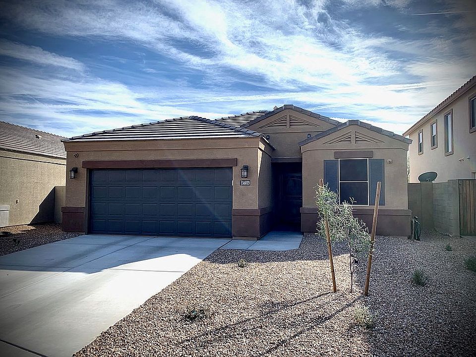 1st image of 36823 W Maddaloni Ave