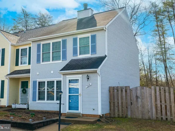 100 Heritage Commons Dr, Fredericksburg, VA 22405