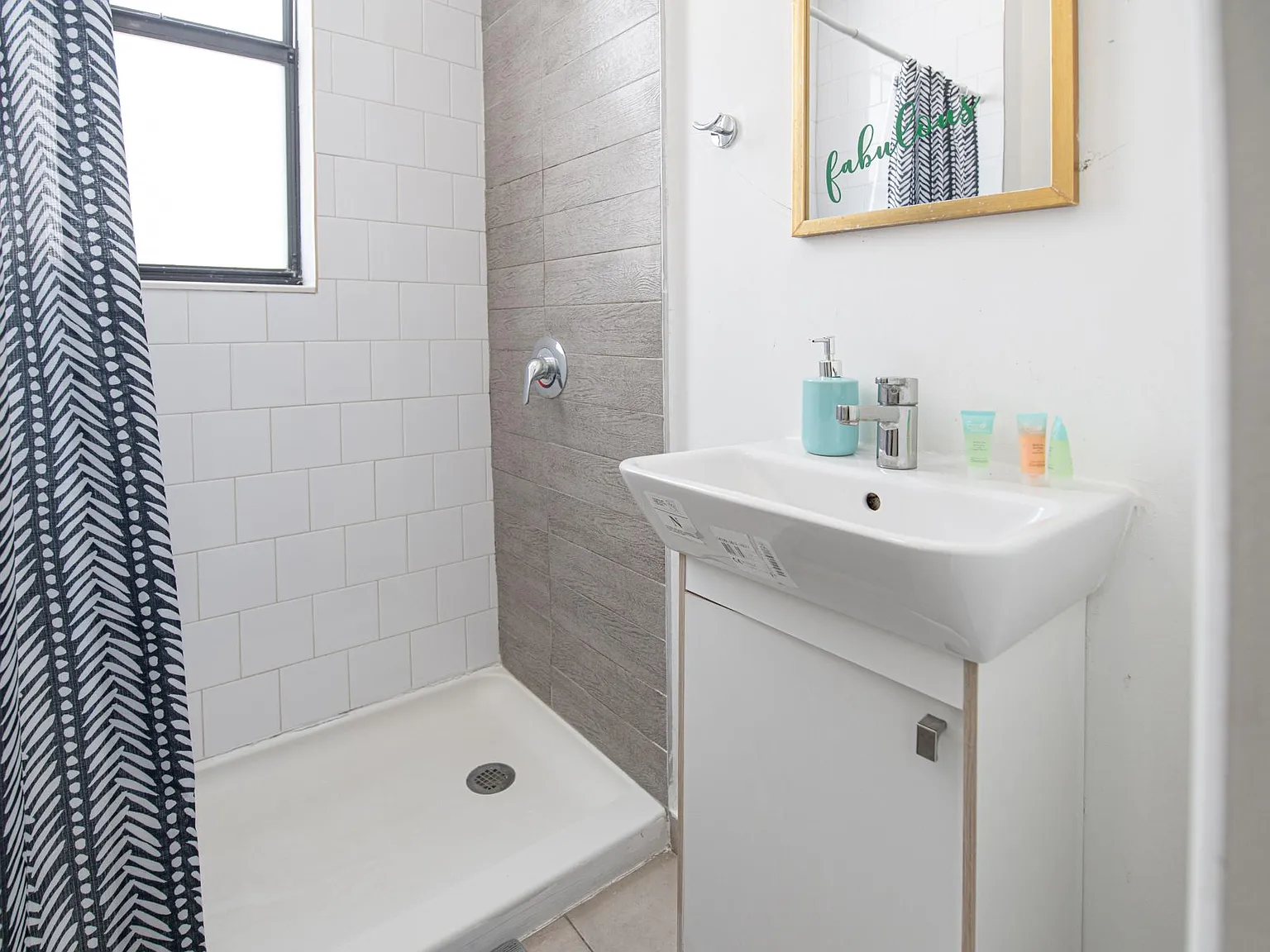 1 bed, 600 sqft, $2,200 — Photo 3