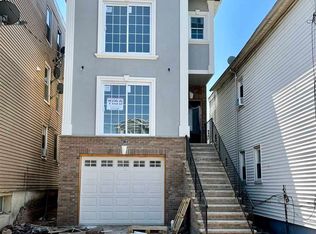 315 Warren St #808, Harrison, NJ 07029
