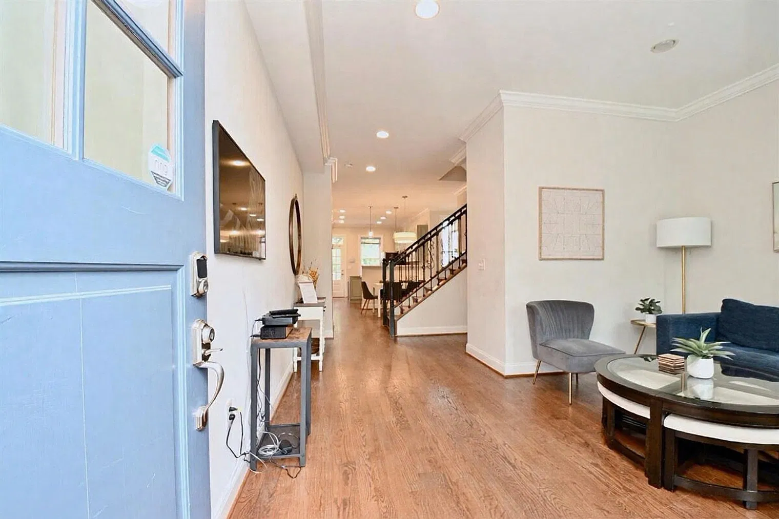 5 bed, 3.0 bath, $6,049 — Photo 3
