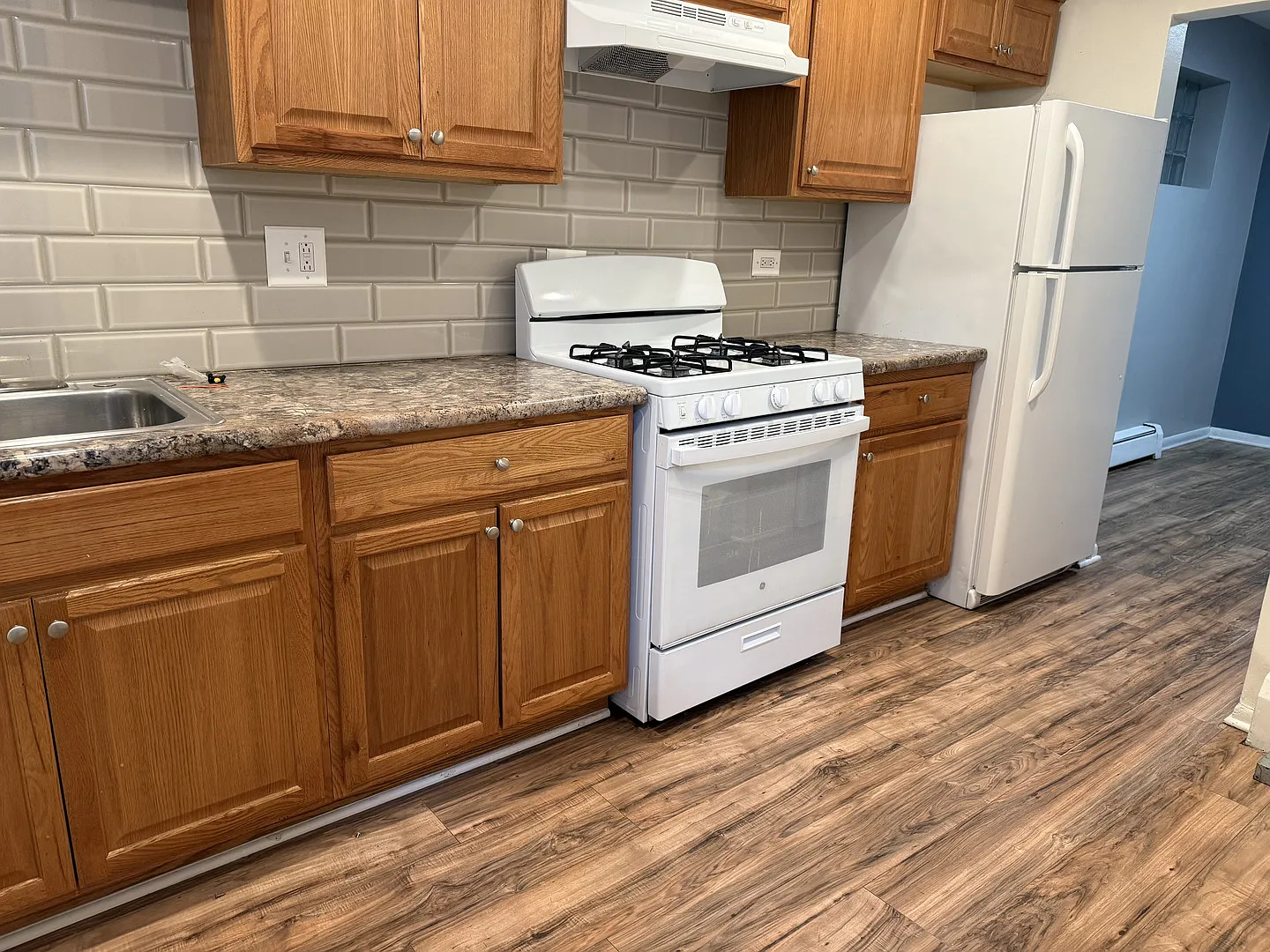 2 bed, 1000 sqft, $1,950 — Photo 4