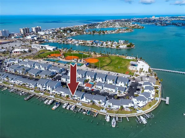 329 Medallion Blvd Unit B, Madeira Beach, FL 33708