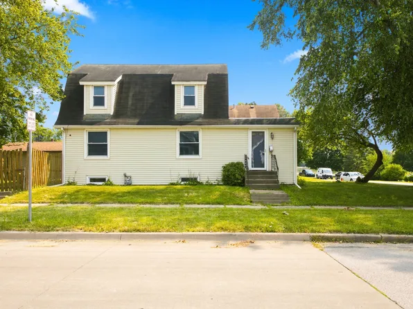 2306 19th Ave, Moline, IL 61265