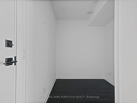 4th image of 319 Jarvis St #1816