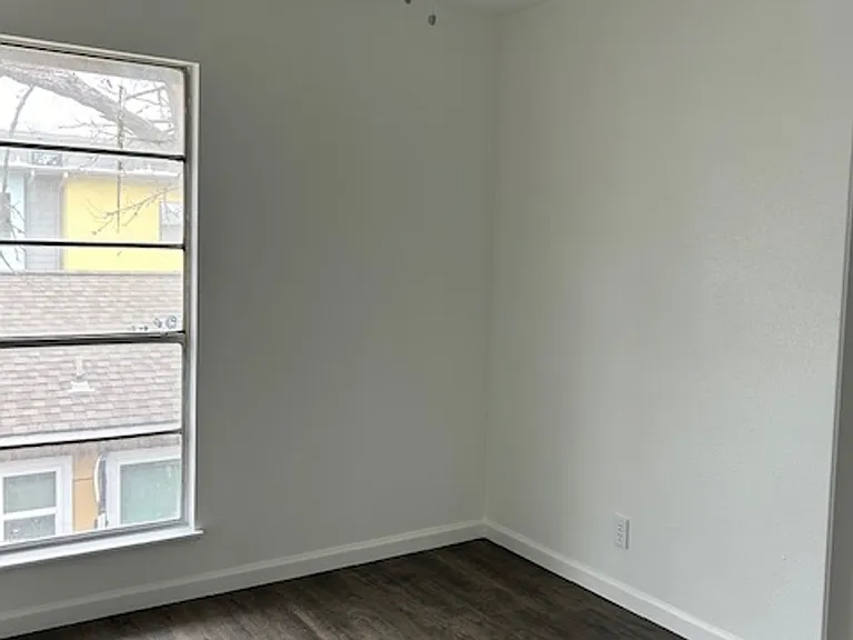 T-Square Apartments — Photo 17