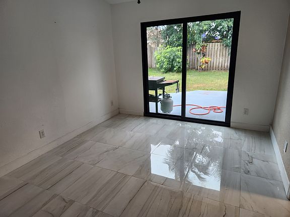 3rd image of 6368 Robinson St