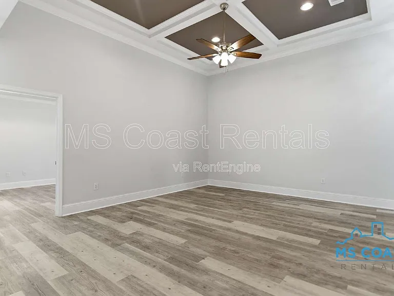 15334 Oak Creek Cv — Photo 6