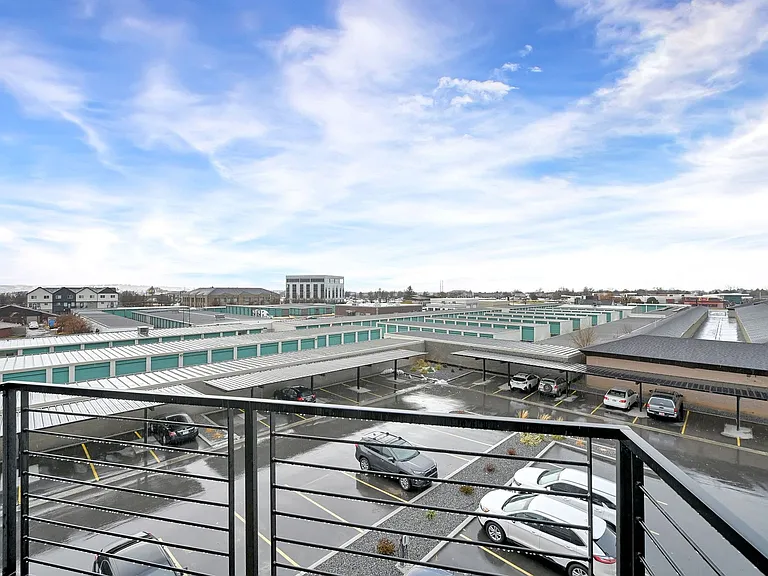 Wasatch View Apartments — Photo 10