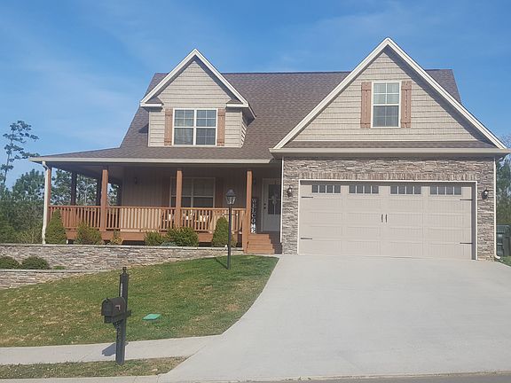 2nd image of 200 Stonebridge Ln NE