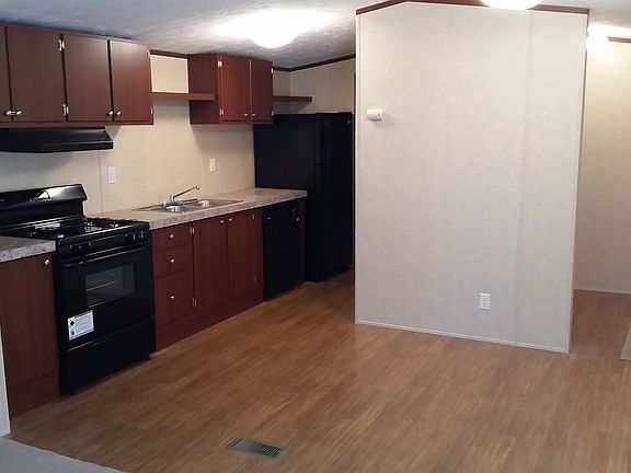 2nd image of 1707 E Blanchard Ave Lot 93