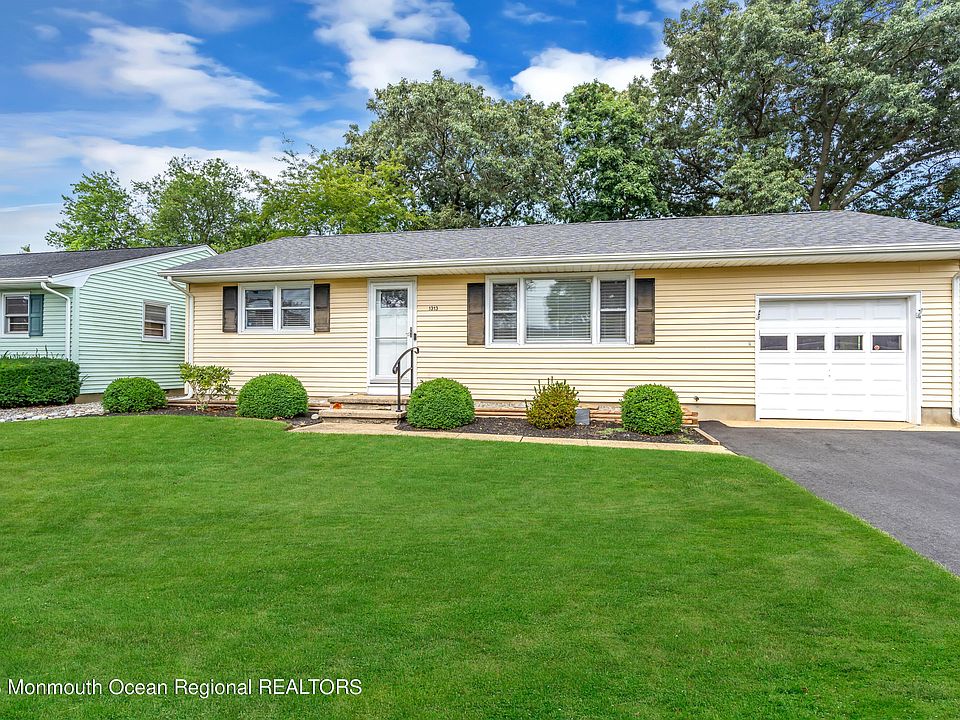 1313 Sleepy Hollow Road, Point Pleasant Beach, NJ 08742 Zillow