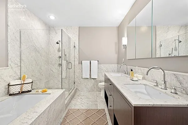 Sold by Sotheby's International Realty | media 7