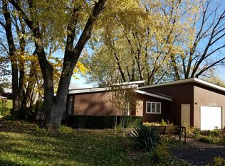 20793 N Florence Ave, Prairie View, IL 60069