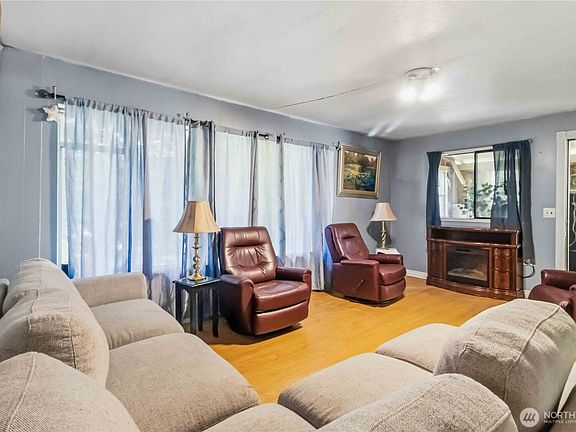 3rd image of 16204 SE 116th Street