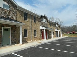 1st image of 224 Patricia Anne Ln