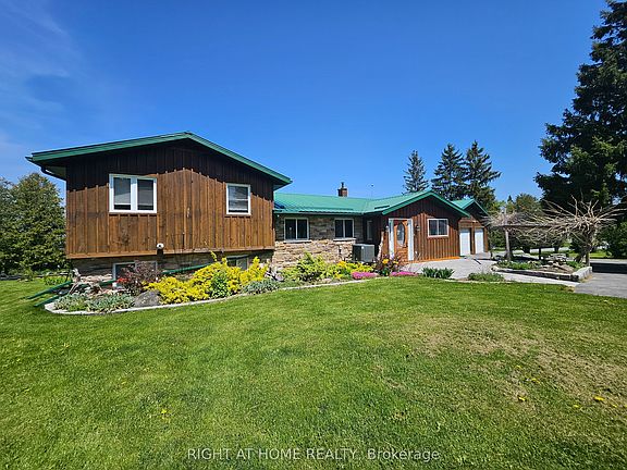 2nd image of 152 Grandview Dr