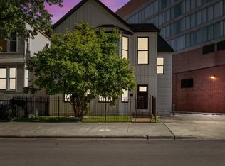 1110 W Addison St, Chicago, IL 60613