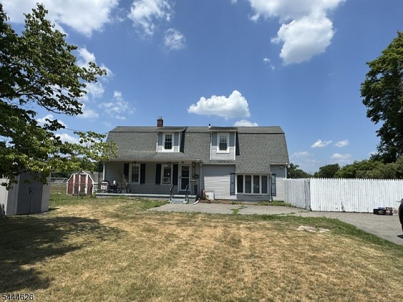 1st image of 1039 Huff Ave