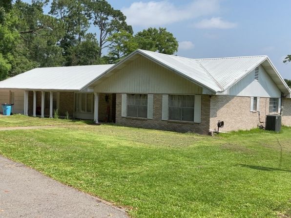 121 Clausen Ln N, Franklin, LA 70538