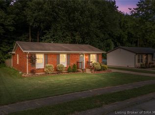 2926 Linda Dr, New Albany, IN 47150