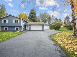 1540 143rd Ln NE, Ham lake, MN 55304