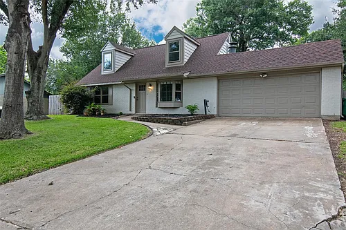 2410 Valley Dr Photo 1