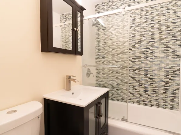 104-60 Queens Boulevard image 5 of 24