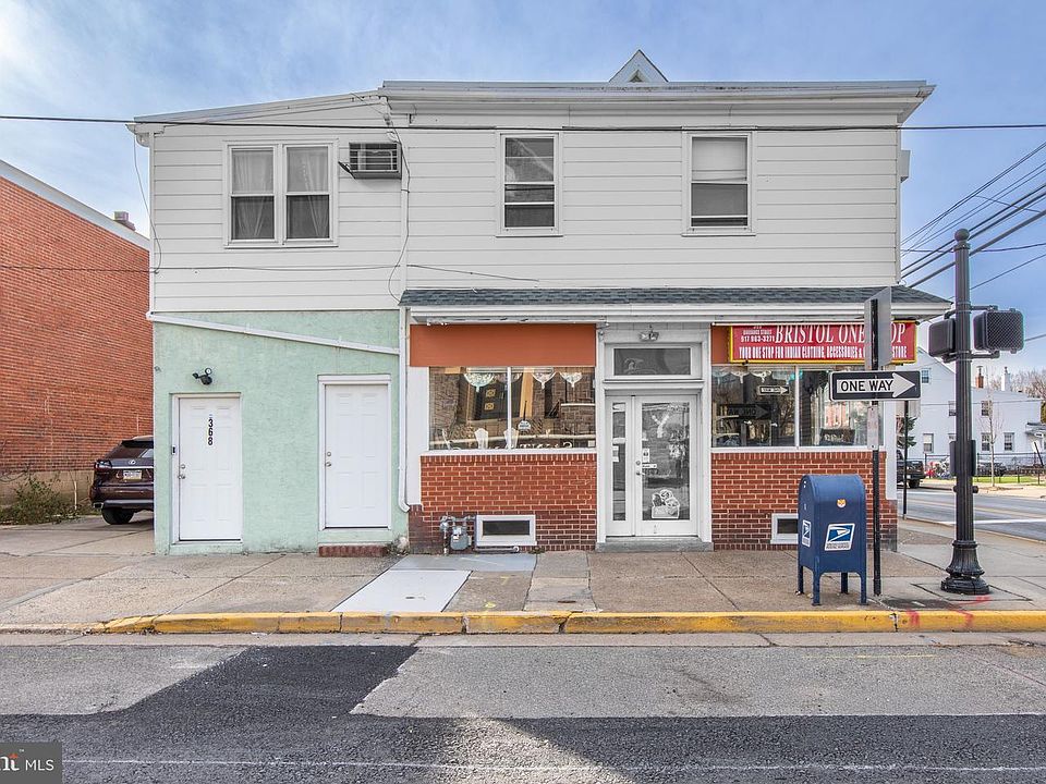1st image of 368 Dorrance St