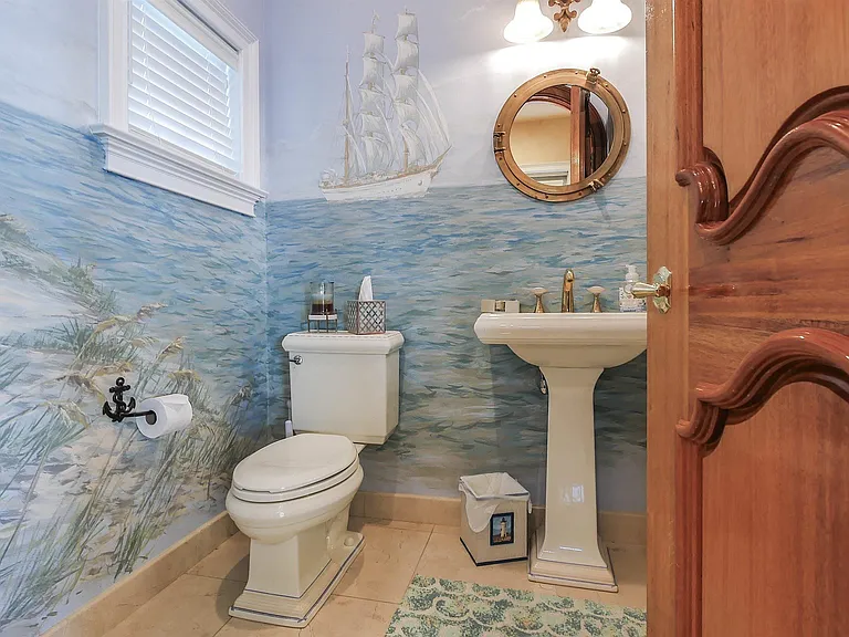 530 W Shore Dr — Photo 16