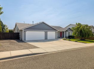 3202 Chicory Dr, West Richland, WA