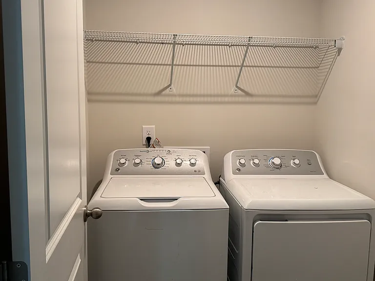 201 Thicket Dr — Photo 16