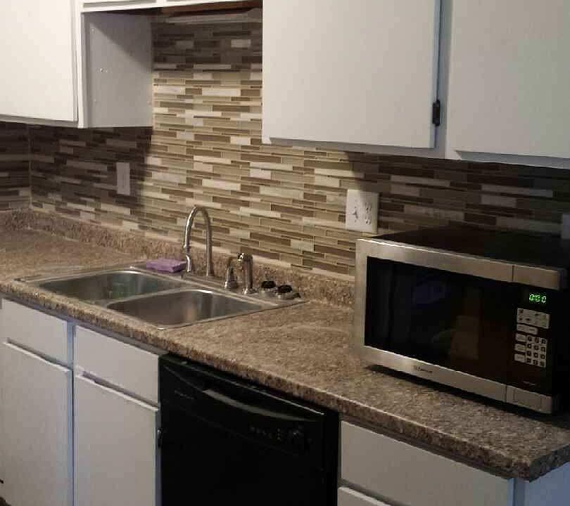 1st image of 414 Stratford Dr
