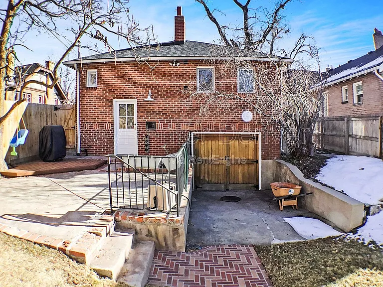 485 S York St — Photo 24