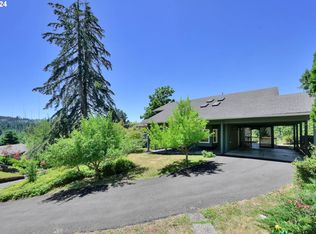 1975 Tigertail Rd, Eugene, OR 97405