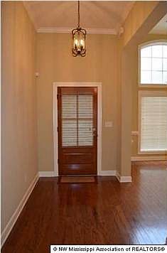 4th image of 3408 Champion Hills Dr