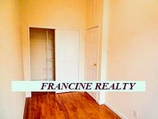 Rented by Francine Realty | media 16