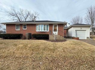 2041 N 65th St, Lincoln, NE 68505