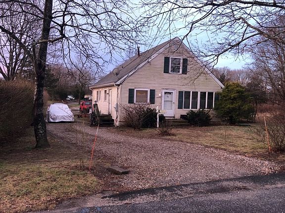 3rd image of 48 Hillcrest Ave