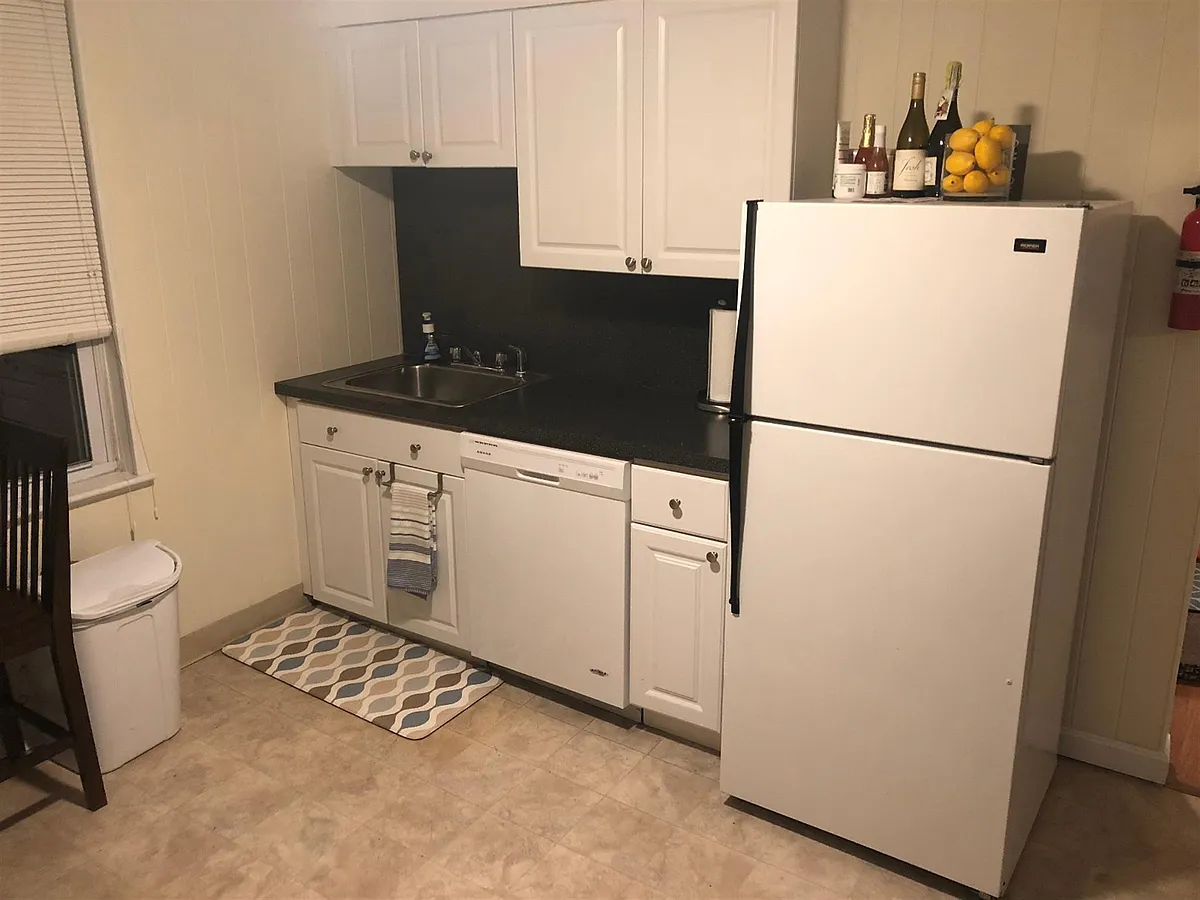 Building Photo - 57 Cedar St #6