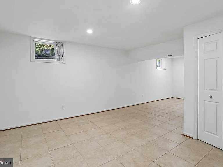 903 Ridge Dr — Photo 39