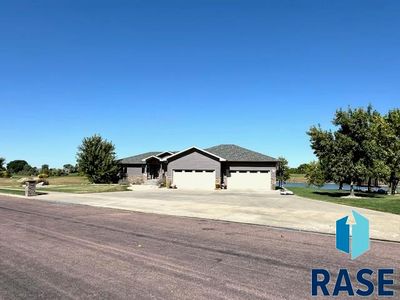 2404 Dean Dr, Mitchell, SD, 57301